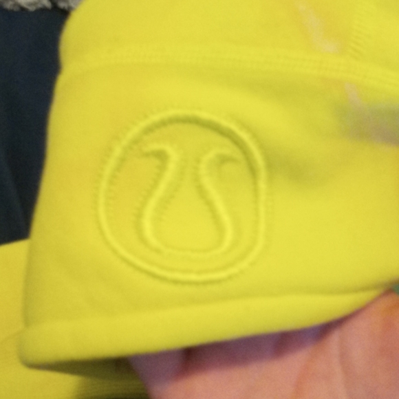 Lululemon sweater - Picture 7 of 7